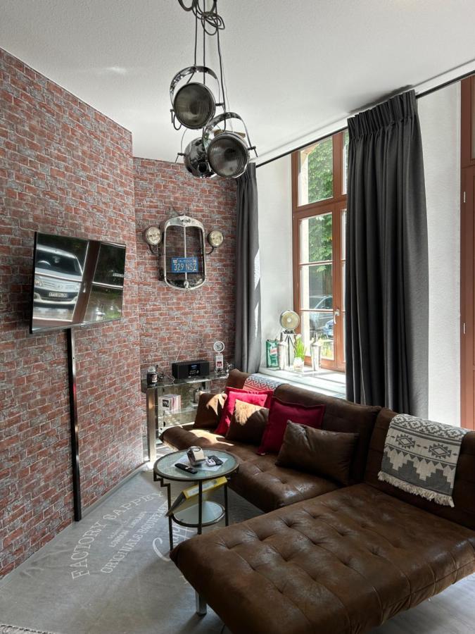 Ruhige Wohnung Im Fabrikstil In Хемніц Екстер'єр фото